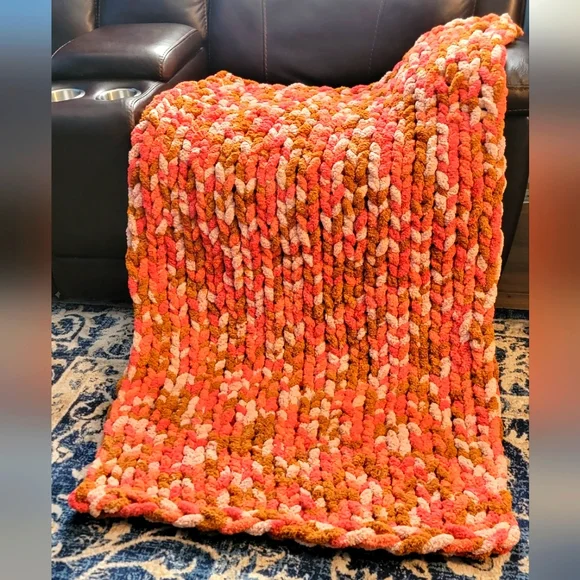 Handmade knit blanket - Picture 5 of 6